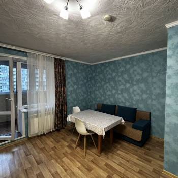 Сдается 1-комнатная квартира, 37 м²