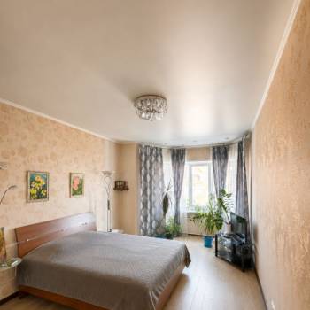 Продается 3-х комнатная квартира, 140 м²