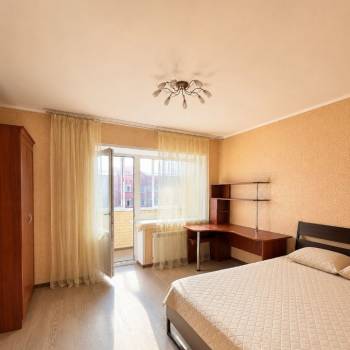 Продается 3-х комнатная квартира, 140 м²