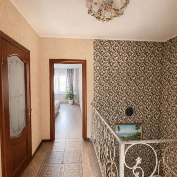 Продается 3-х комнатная квартира, 140 м²