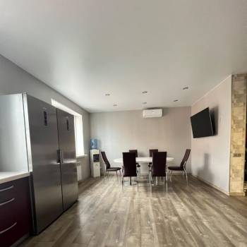 Продается Многокомнатная квартира, 126 м²