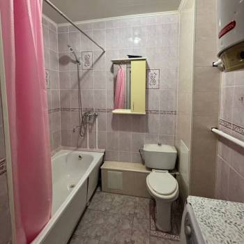 Продается 1-комнатная квартира, 33 м²