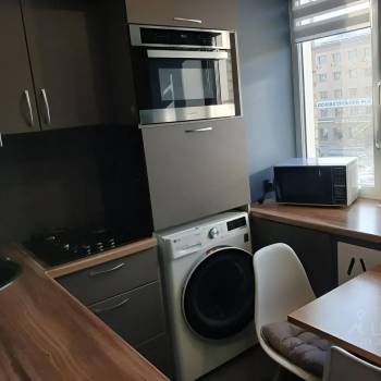 Сдается Многокомнатная квартира, 56 м²