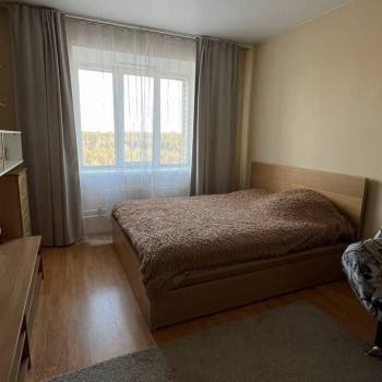 Сдается 1-комнатная квартира, 49,4 м²
