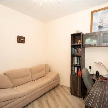 Продается Многокомнатная квартира, 123 м²