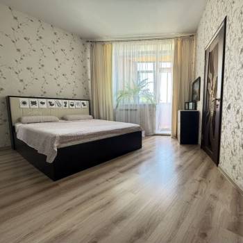 Продается Многокомнатная квартира, 123 м²