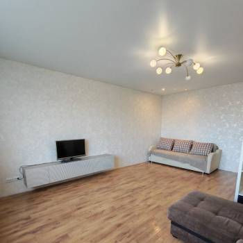Сдается 1-комнатная квартира, 54 м²