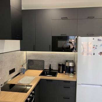 Продается 1-комнатная квартира, 32 м²