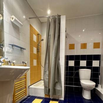 Сдается 1-комнатная квартира, 60 м²