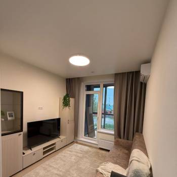 Сдается 1-комнатная квартира, 37 м²
