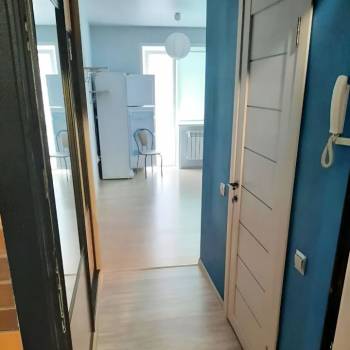 Продается 1-комнатная квартира, 38 м²
