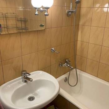 Сдается Многокомнатная квартира, 60 м²