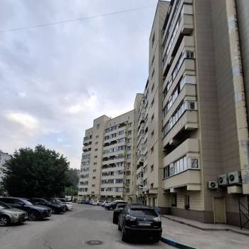 Продается 1-комнатная квартира, 35 м²
