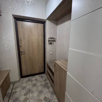 Продается 1-комнатная квартира, 42,4 м²