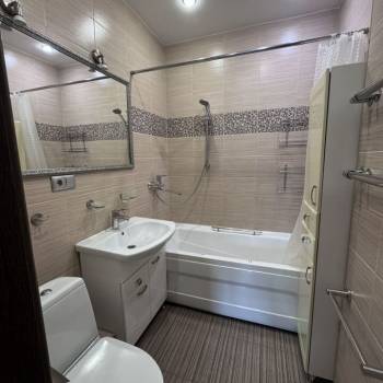 Продается 1-комнатная квартира, 42,4 м²