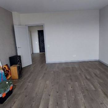 Продается 1-комнатная квартира, 58 м²