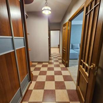 Сдается 2-х комнатная квартира, 60 м²