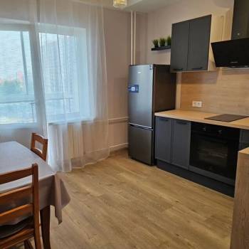 Сдается 2-х комнатная квартира, 60 м²