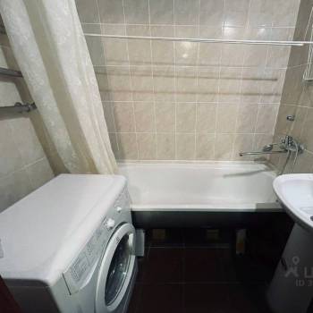 Сдается Многокомнатная квартира, 75,4 м²