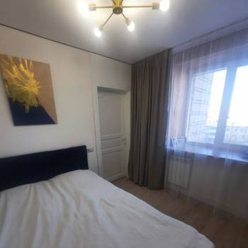 Продается Многокомнатная квартира, 60 м²