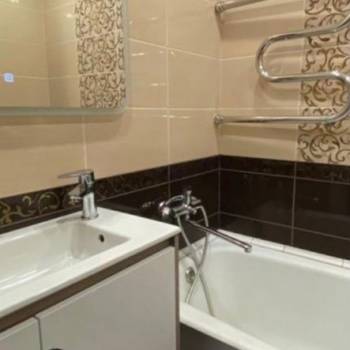 Сдается Многокомнатная квартира, 62 м²