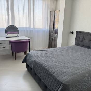 Сдается Многокомнатная квартира, 100 м²