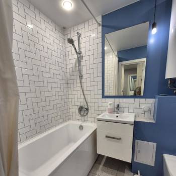 Продается 3-х комнатная квартира, 56 м²