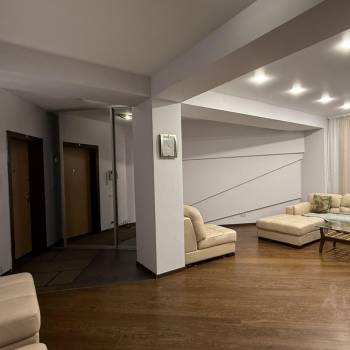 Сдается Многокомнатная квартира, 98,6 м²