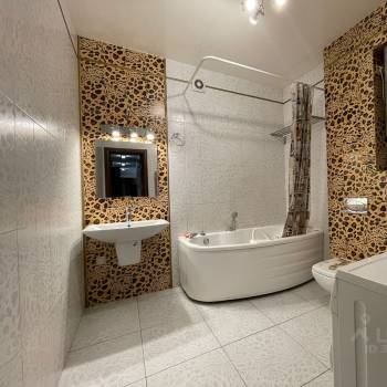 Сдается Многокомнатная квартира, 98,6 м²