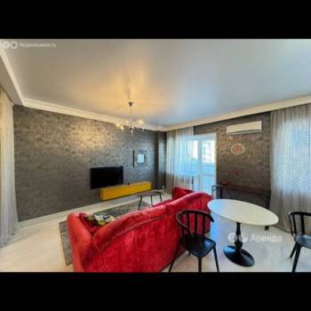 Сдается 1-комнатная квартира, 52 м²