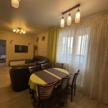 Продается 3-х комнатная квартира, 95 м²