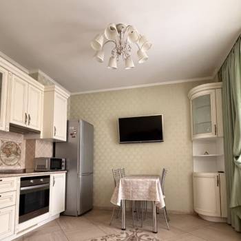 Сдается 2-х комнатная квартира, 60 м²