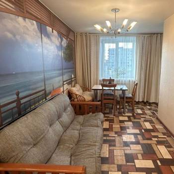 Сдается Многокомнатная квартира, 57,6 м²