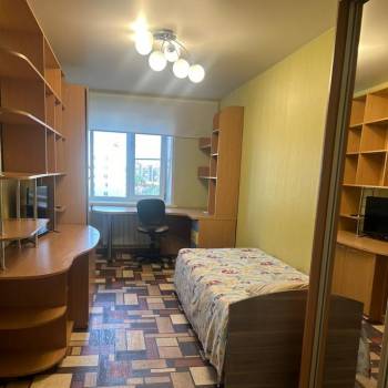Сдается Многокомнатная квартира, 57,6 м²