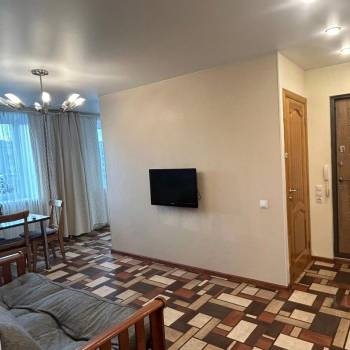 Сдается Многокомнатная квартира, 57,6 м²