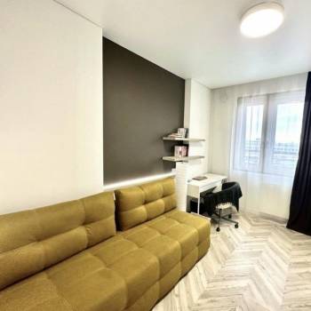Сдается 2-х комнатная квартира, 61 м²