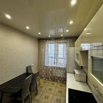 Сдается 2-х комнатная квартира, 60 м²
