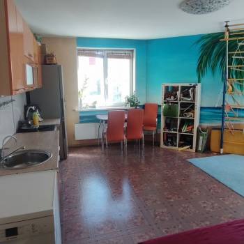 Продается 1-комнатная квартира, 45 м²