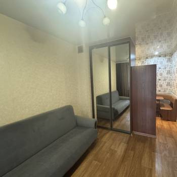 Сдается 1-комнатная квартира, 42 м²