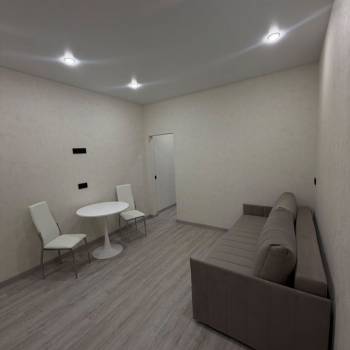 Продается 1-комнатная квартира, 36 м²