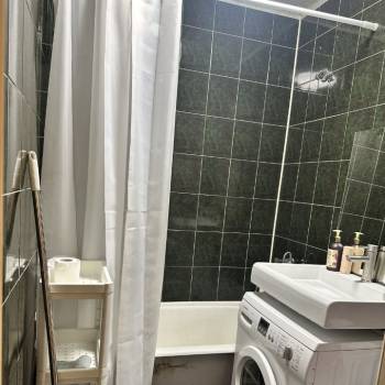 Продается 1-комнатная квартира, 32 м²