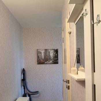 Продается 1-комнатная квартира, 32 м²