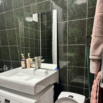 Продается 1-комнатная квартира, 32 м²