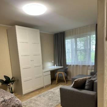 Продается 1-комнатная квартира, 32 м²