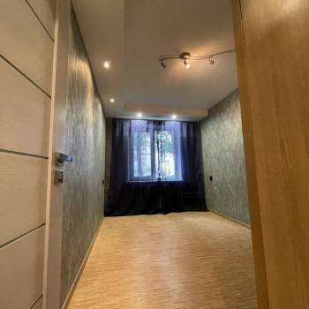 Продается Многокомнатная квартира, 70 м²