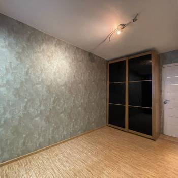 Продается Многокомнатная квартира, 70 м²