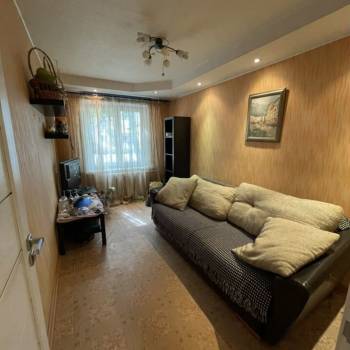 Продается Многокомнатная квартира, 70 м²