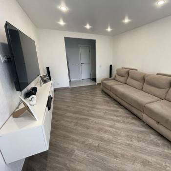 Продается 3-х комнатная квартира, 57 м²
