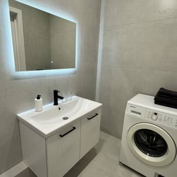 Сдается 2-х комнатная квартира, 60 м²