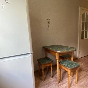Сдается Многокомнатная квартира, 60 м²